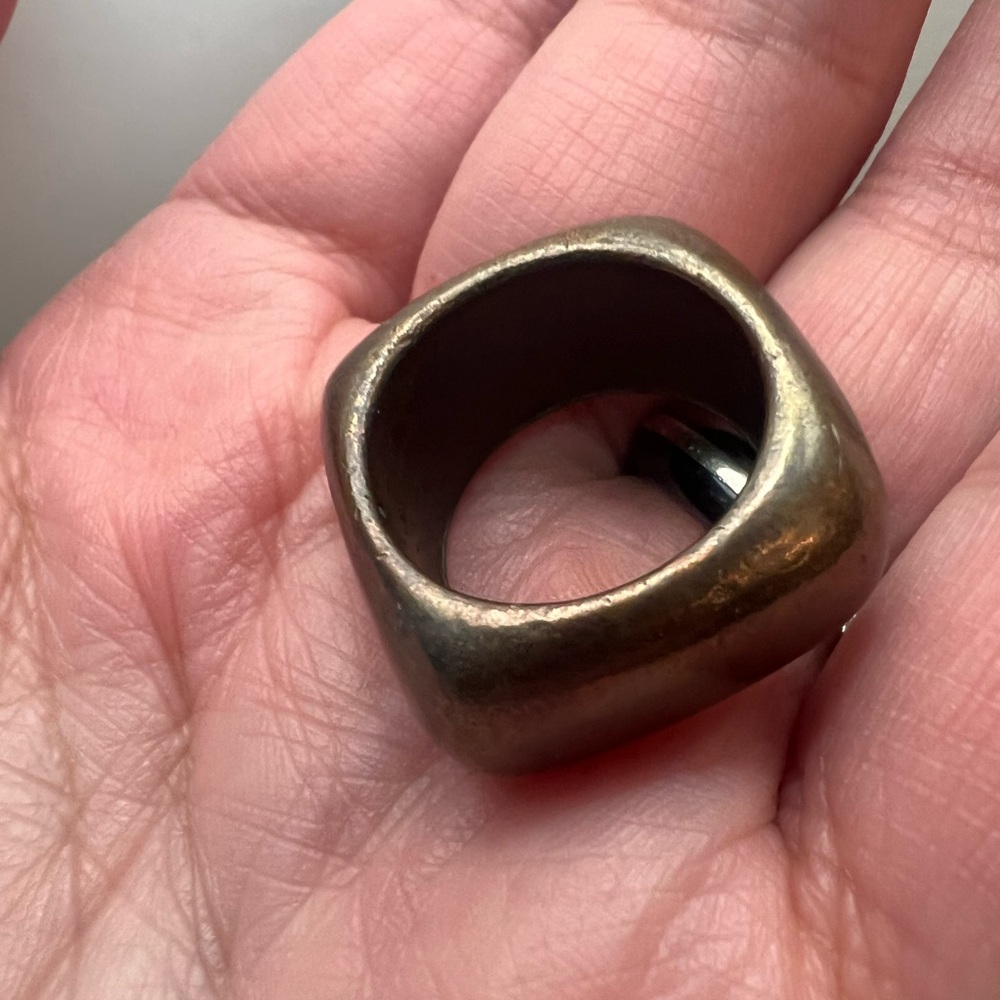 Vintage Metal Pointu’s Ring: Rare Design Sz 9.75-10 Approx